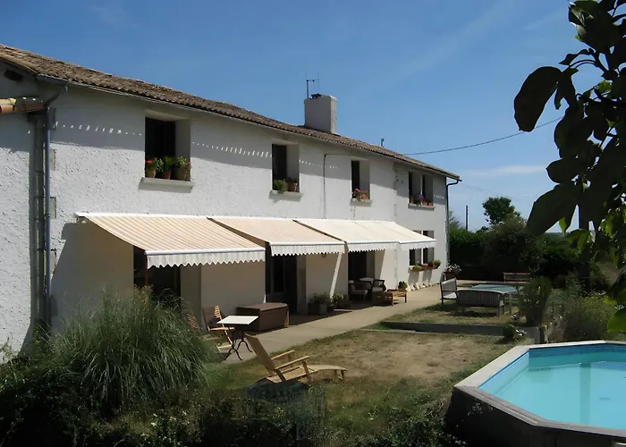 Bourdeverre Holiday home